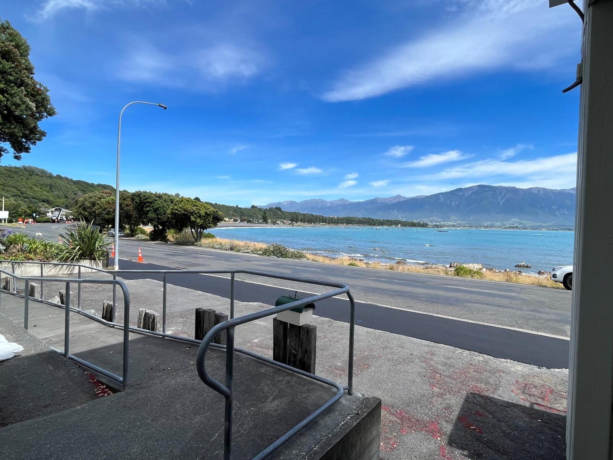 Kaikoura Seaside Lodge Exterior photo