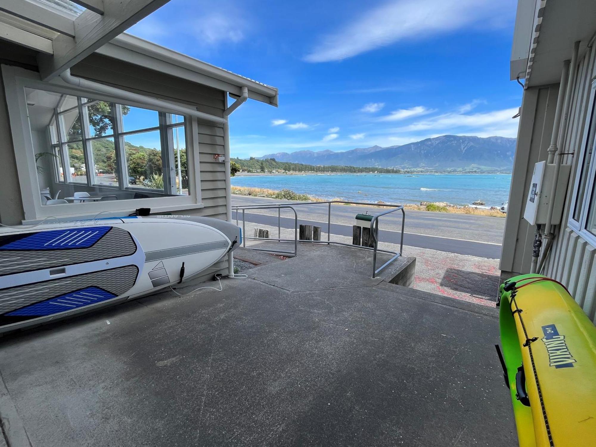 Kaikoura Seaside Lodge Exterior photo