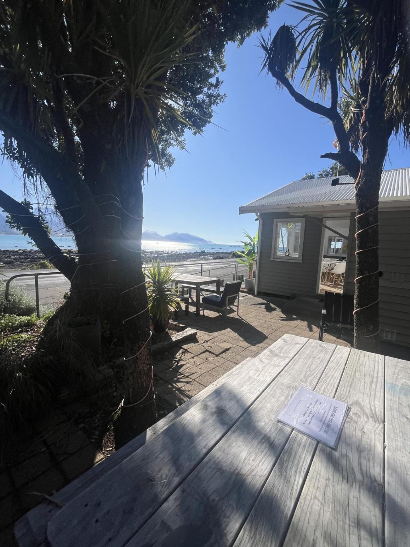Kaikoura Seaside Lodge Exterior photo