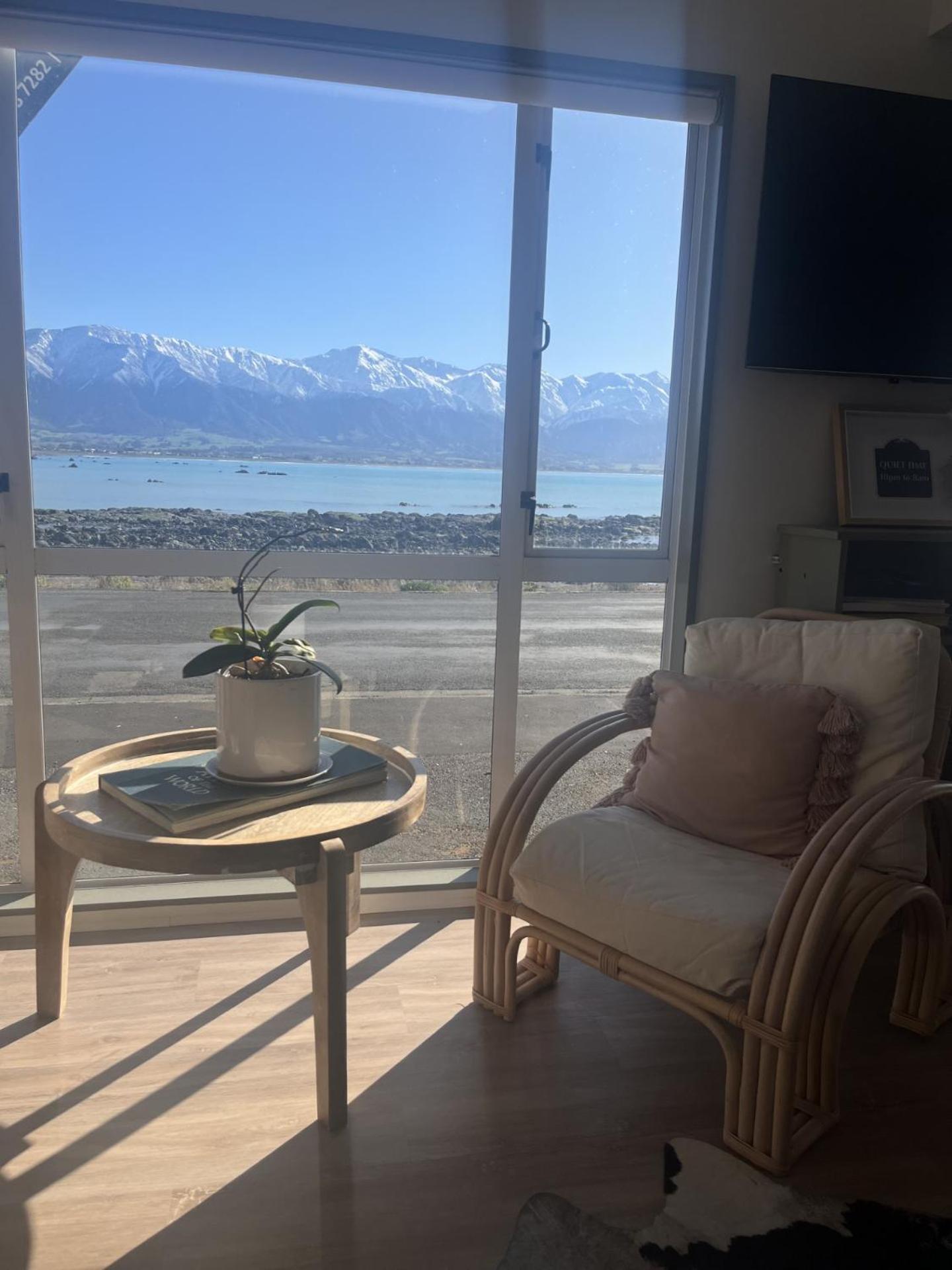 Kaikoura Seaside Lodge Exterior photo